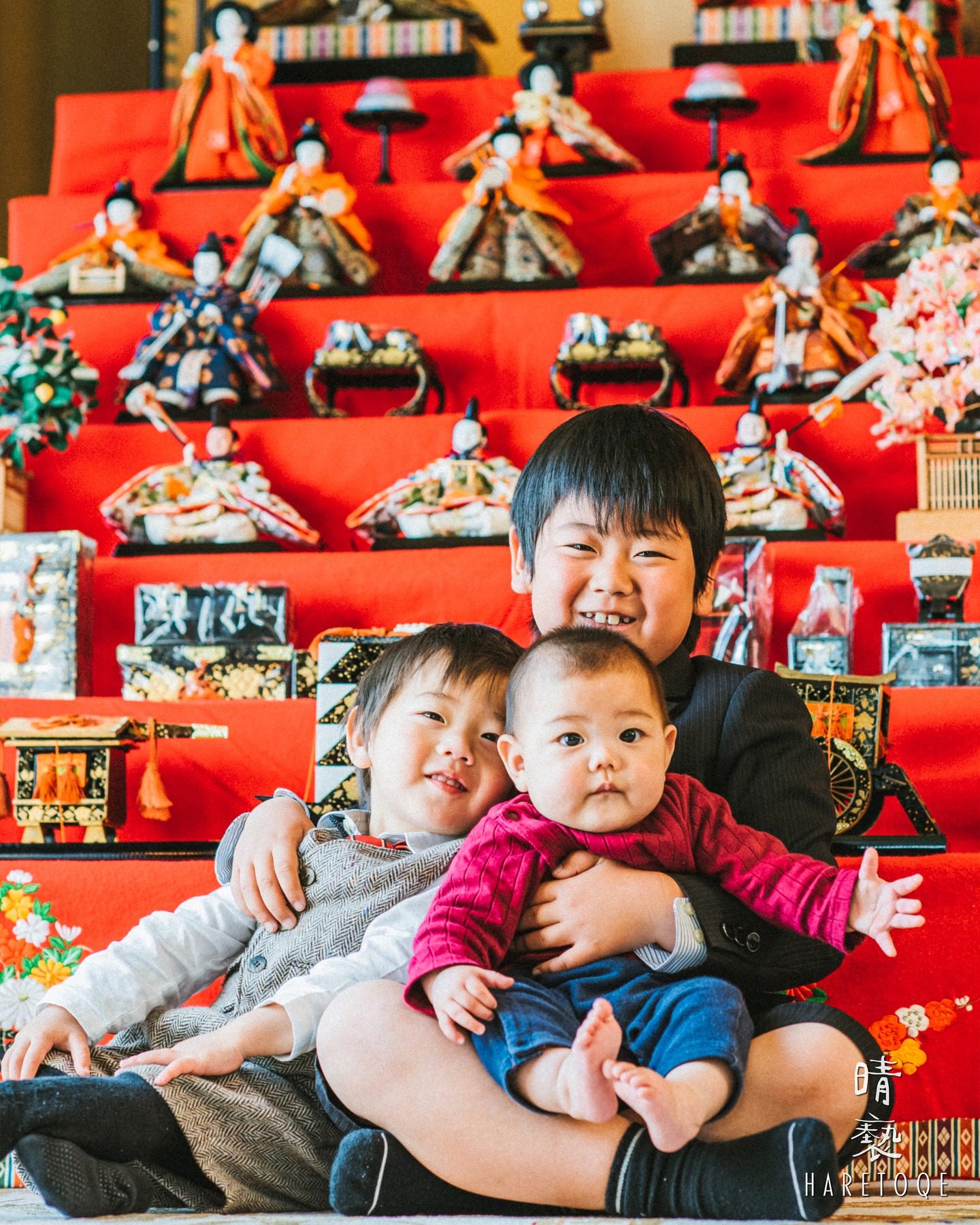 15 件の「家族面白い写真」や「写真」のアイデアを見つけましょう面白い写真、家族写真のポーズ、家族 など