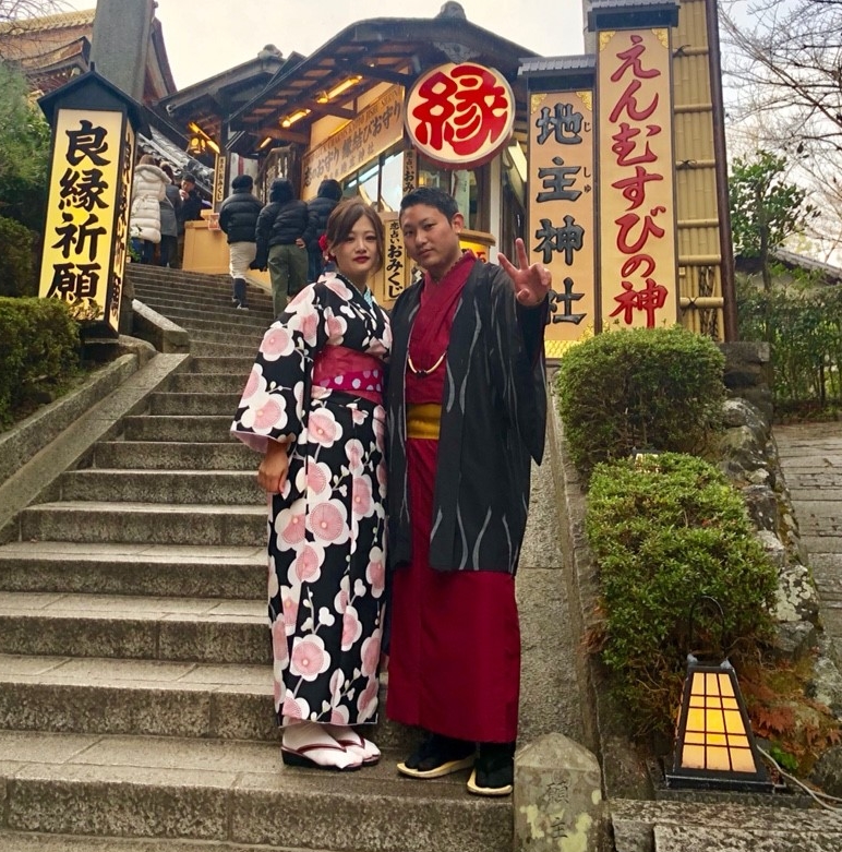 カップルでご来店のお客様❕🤍 ブラックでリンクコーデ🖤💕 素敵です！ ご来店ありがとうございました！ 浴衣浴衣女子浴衣デート京都カフェ京都観光京都着物ロケ撮影着物レンタル着物ヘアアレンジ着物コーディネート京都着物レンタル京都