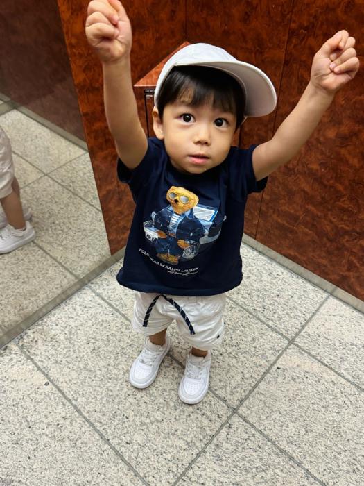 菜々緒、里海＆長男と動物園へ「オーラ」「美人に囲まれてベビーもご機嫌になりますよね」と話題 - スポーツ報知