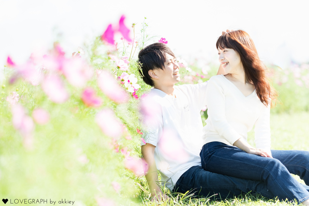 カップル 公園 写真素材1151838- フォトライブラリ