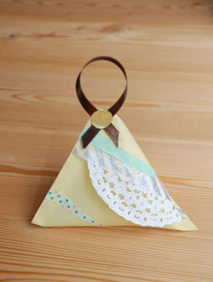 クリスマス気分を味わいたい！ 子供でも高齢者でも作れる超簡単リース – GLUGLU グルグルby grape