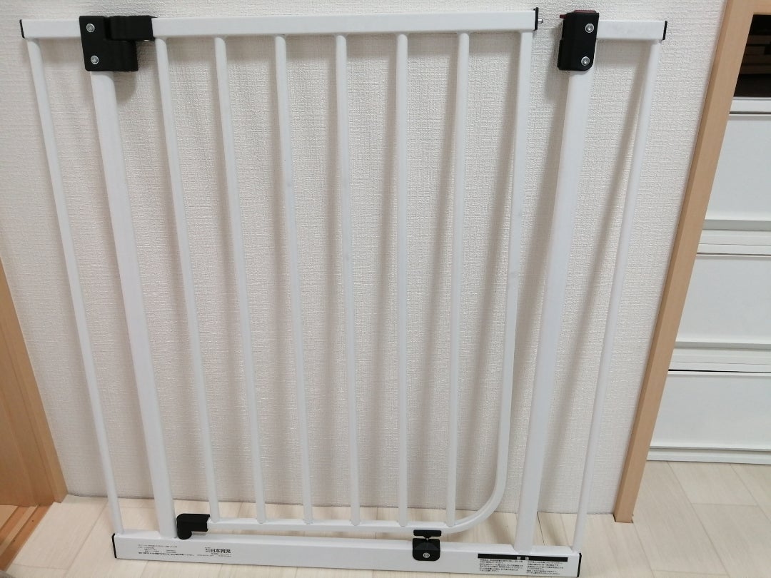 Seegar ベビーゲート ロール式 穴開け無い ペットゲート 犬 階段上 巻き取り式 穴あけ不要 最大幅160cm 高さ86cm 猫脱走防止 室内玄関 台所グレー 最大幅160cm- メルカリ