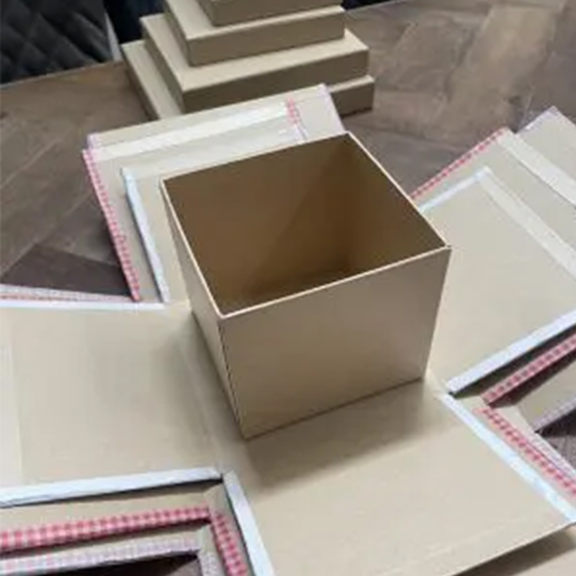 思い出いっぱいサプライズボックスを作ってみた