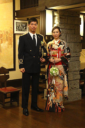 古風で上品な「黒引き振袖」の基礎知識。着こなしやレンタル費用も花嫁ノート