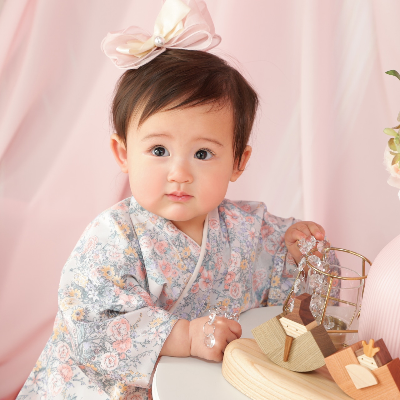 楽天市場 ベビー着物 レンタル 着物 1歳 ベビー着物 1歳 セット 貸衣装 レンタル 女児ベビー着物 0037 ピンク×白地 バラセパレート1歳女の子 新品足袋プレゼント 子供 きもの レンタル 1歳セット 往復送料無料レンタル: 京都かしいしょう