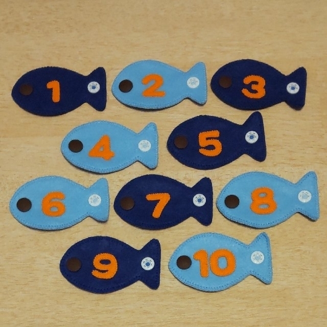 フェルト手作りおもちゃ 『おにぎり』保育と子育てのあんなcotoこんなcotoをお手伝いcototsukuriby子育て事業コンサルティング cotopas コトパス