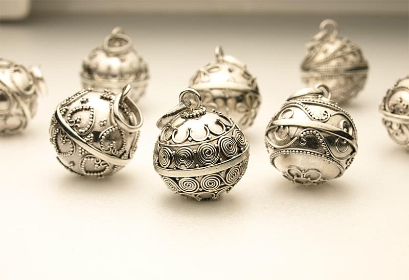 2025年旦那への結婚記念日のプレゼント 人気ランキングTOP9！腕時計や革小物など夫が喜ぶおすすめギフトを紹介！プレゼント ＆ギフトのギフトモール