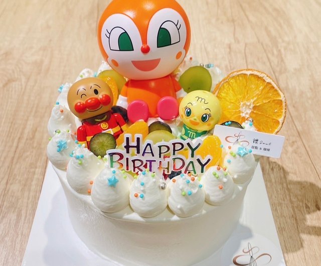 手作りアンパンマンケーキの誕生日アイデア