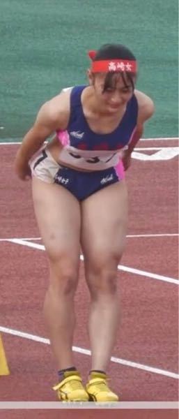 足が太い」と言われる基準はどこから？見た目の特徴や細くするための改善方法も紹介