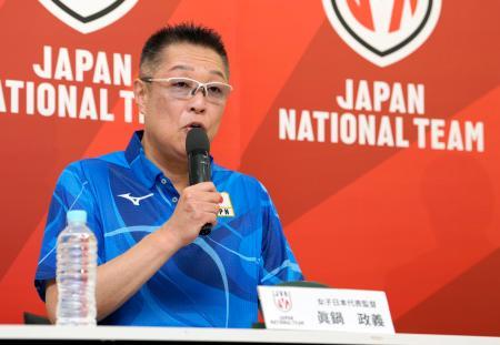 料理家・栗原心平さんのこだわりキッチン。ゲストも一緒に楽しめるおもてなしとは？クウネル・サロン “マチュア”世代のときめき、全部