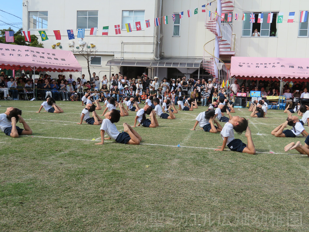 クリスマスリース教室*** 聖ミカエル広畑幼稚園 2013 12 09 - きみぽんひろば。 Kimipon Factory