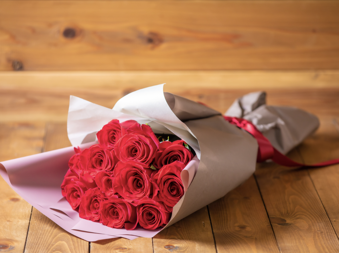 薔薇 バラ の花言葉は？本数・色・部位ごとの意味など詳しくご紹介！結婚のきもち準備室®結婚についてのカップルのお悩み解消サイト