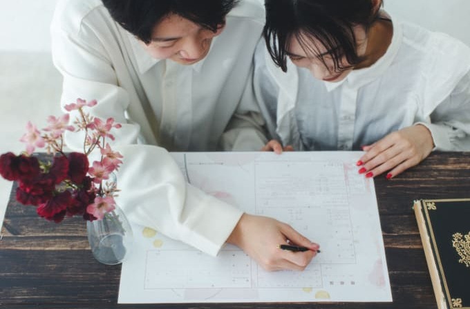 特別な日だから、専属カメラマンをつけよう♡婚姻届提出の日に「入籍フォト」を撮ってもらうのが素敵！marry マリー