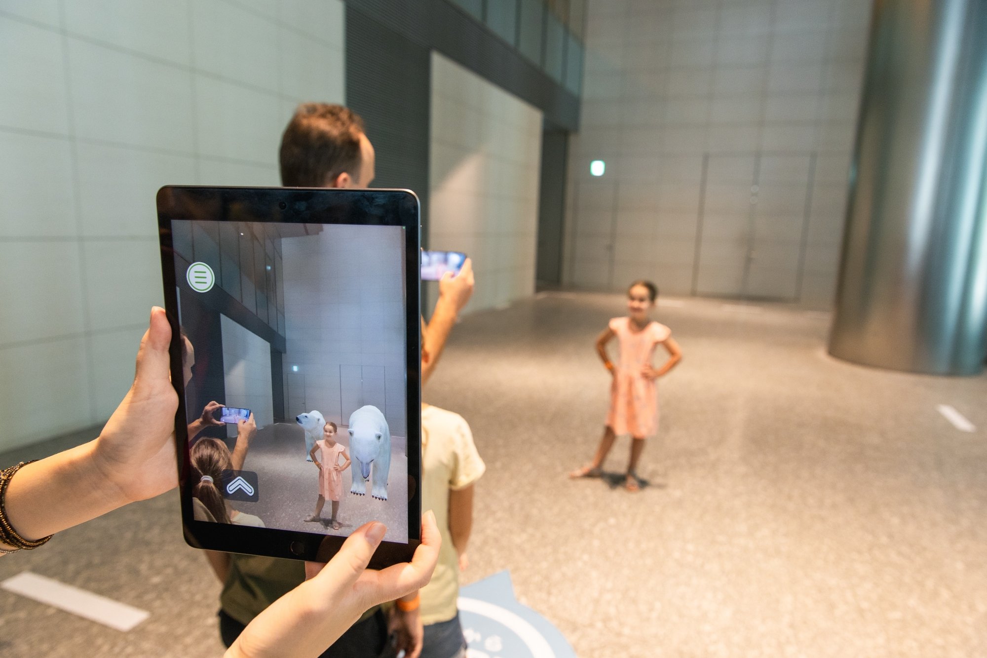 リンゴ日報創業者、さらに禁錮5年9月の実刑 香港、厳しい判決続く：朝日新聞