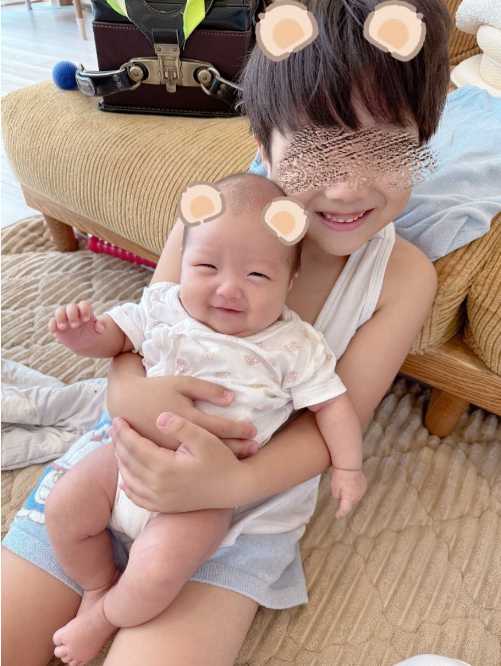 男の子を抱っこする夢の意味