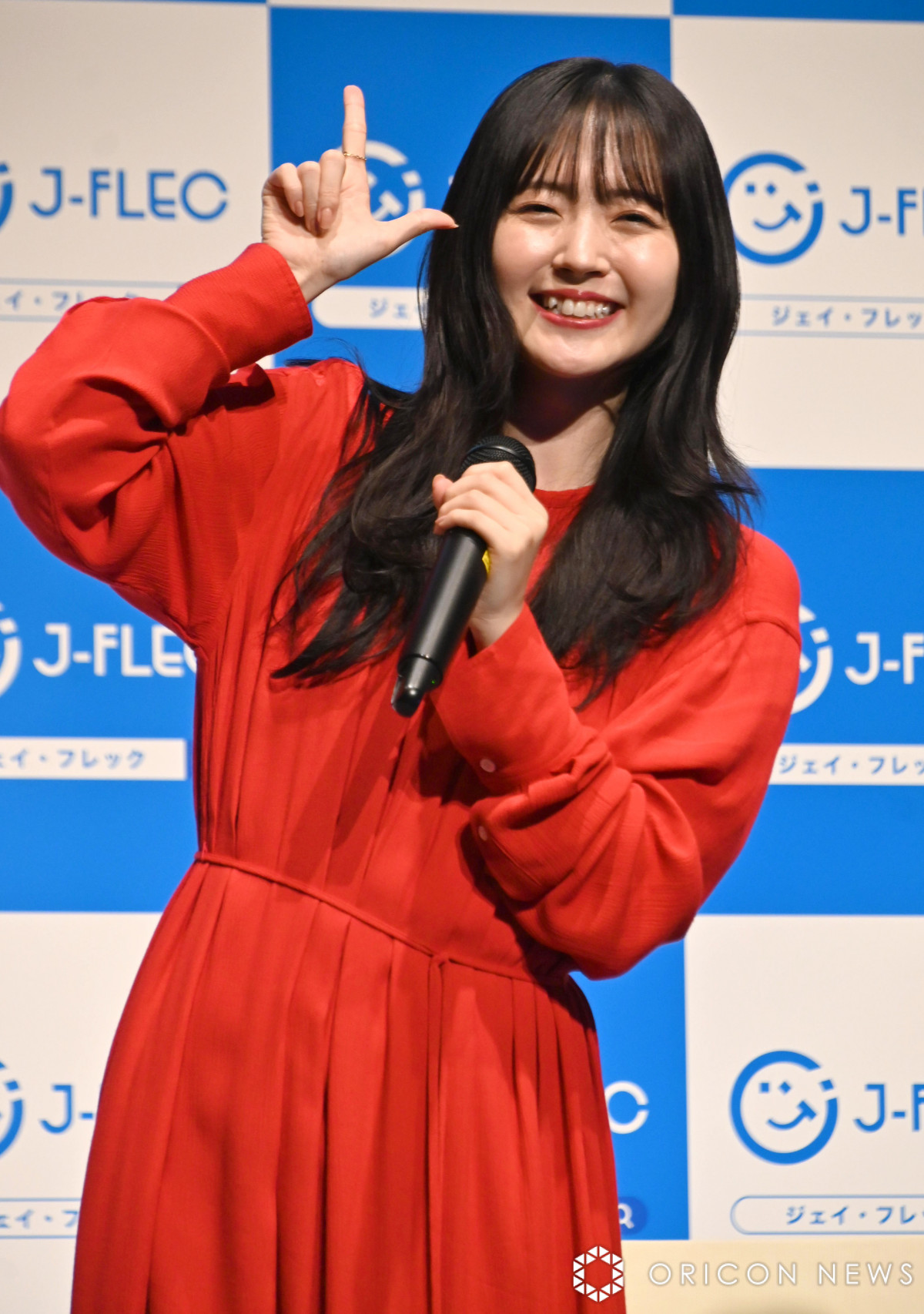 鈴木愛理の家族の仲良しエピソード！父がプロゴルファーで、弟はイケメンと話題！まひ'Sトピックス