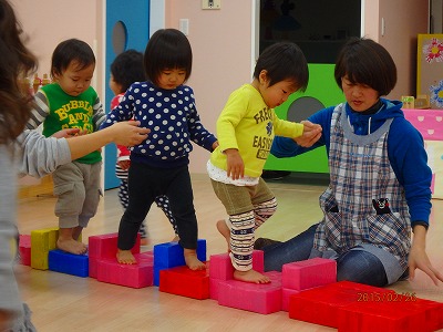柳川認定こども園 １１月 乳児運動会 第一部 ０．１歳