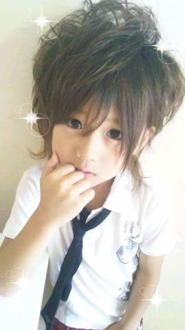 かわいい男の子です✨ とってもカッコよく撮れました! ス―ツも着物も、お似合いですね! 七五三おめでとうございます✨七五三男の子七五三七五三撮影七五三5歳753マエダ本店むつ市七五三むつ市写真館むつ市下北青森