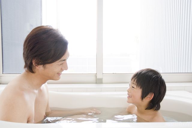 英単語 中学 基本の英単語 A4サイズ お風呂ポスター+勉強机用のセット 英熟語 中学1年 2年 3年 英語 貼ってはがして お風呂に貼れるママ塾 -オリジナルギフトのクラウンハート - プレゼント＆ギフトのギフトモール