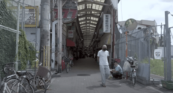 人がいない大阪市西成区の飛田新地（日本最大級の遊郭の建物が現存する風俗街）の写真素材 [64768249] - PIXTA