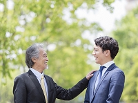 カップルポーズ - 肩を抱いてキス - - CLIP STUDIO ASSETS