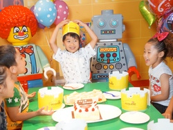 楽天市場送料無料 サウンドランチプレート クルマ 車 食器 可愛い 出産祝 入園祝 誕生日 プレゼント 子供 子ども ハシートップインEX-3152 EX-3153 ギフト ランチプレート 自動車 レッド イエロー 音が鳴る お子様ランチ : アイテムジャパン