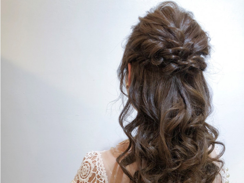 ロングヘア向け 花嫁の必須アイテム♡ヘアアクセサリー厳選フォト