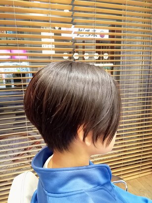 女子中学生 高校生 おすすめ部活 髪型 ショート ボブヘアスタイル アレンジ セット無しでもオシャレなツーセクションカット
