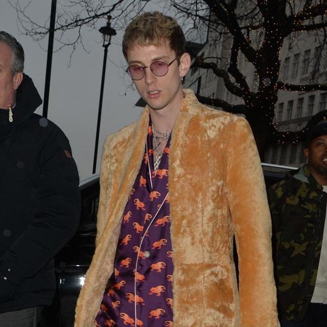 モデルの大屋夏南が三辻茜と結婚! 夫としてYouTubeチャンネルに初登場!AppBank