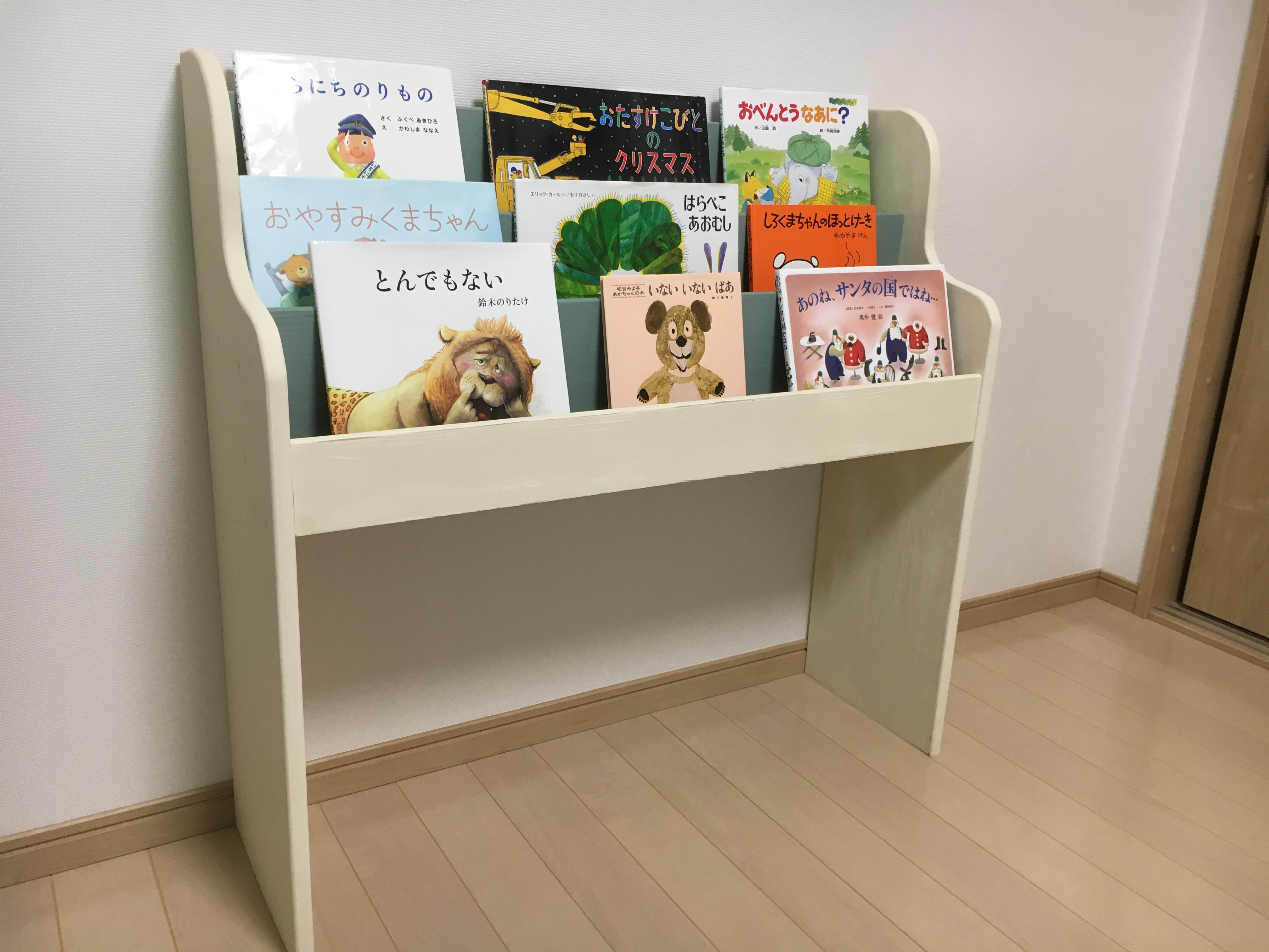 絵本棚 絵本ラック 本棚 子供 絵本 収納 マガジンラック 絵本 棚 ブックラック 子供本棚 ブックシェルフ 教科書 収納 子ども こども キッズ本棚 ロータイプ