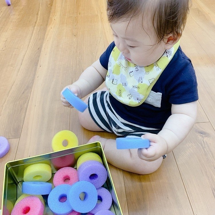 これが100均で買えるの！？赤ちゃん向けおすすめおもちゃ10選cozre コズレ 子育てマガジン