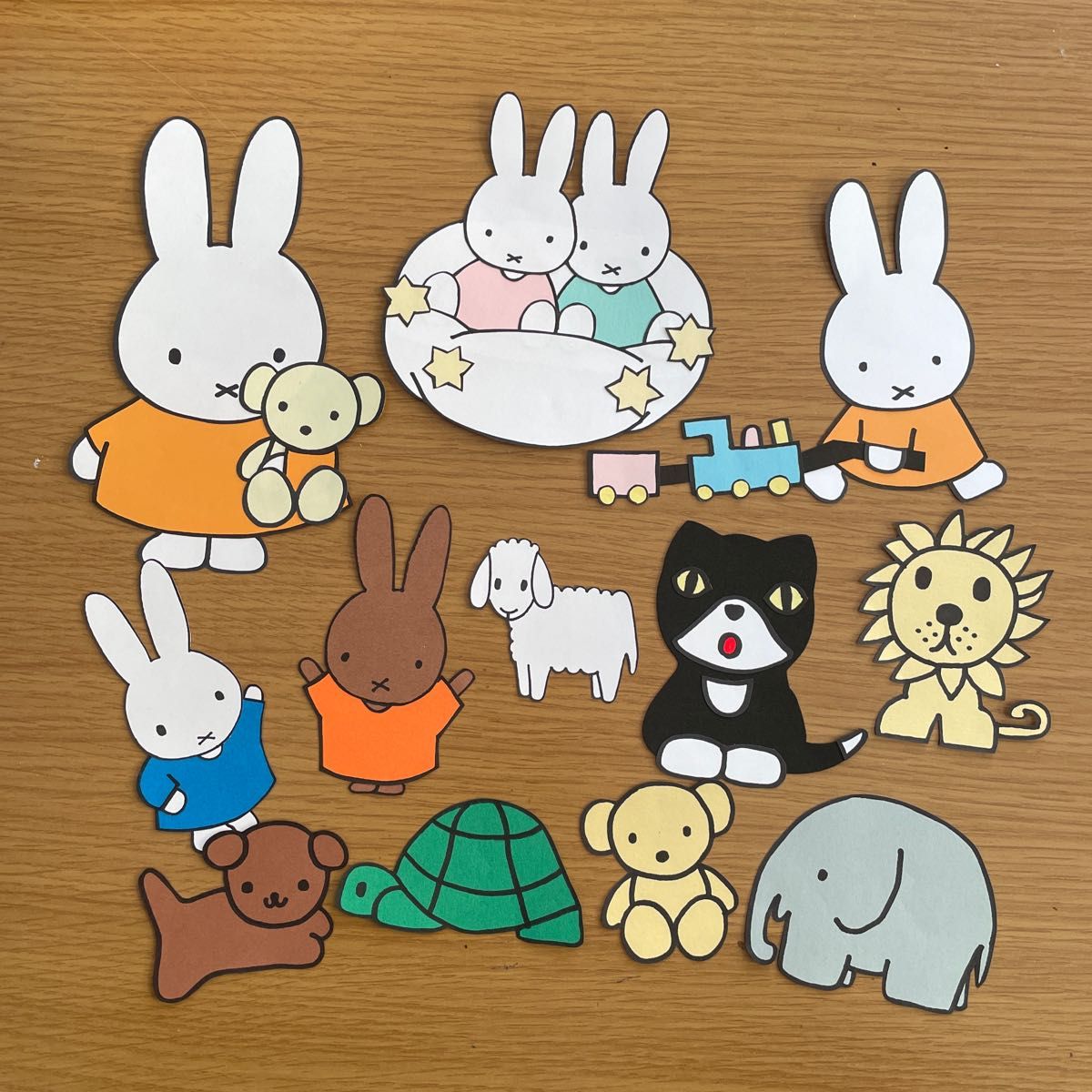I♥Miffy」のアイデア 83 件ミッフィ, インテリア 収納, 部屋 インテリア