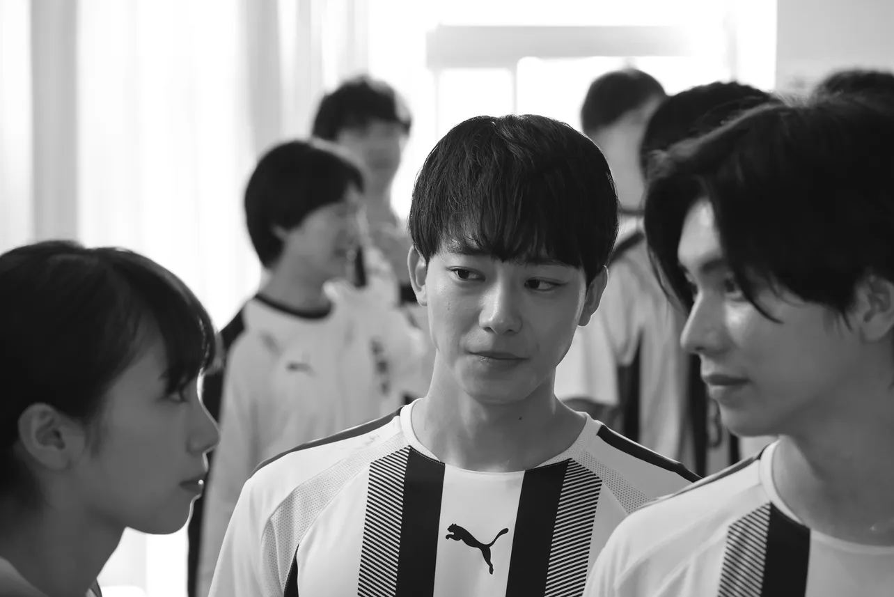 玉城ティナのモテ伝説“同級生”飯豊まりえが明かす＜惡の華＞ - モデルプレス