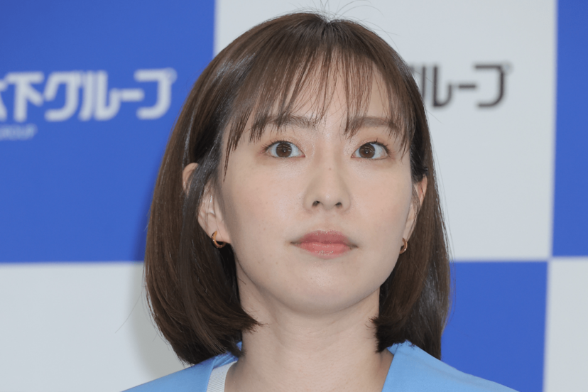 結婚願望はあります」と明かしていた石川佳純”オトナ清楚コーデ”で向かった“少し遅めの新年会”FRIDAYデジタル