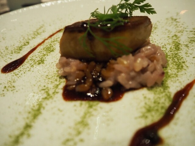 私が結婚式を挙げたアニヴェルセル豊洲が今日で閉館だというので写真だけ撮りに行ってきたのよー！かなしすぎーー！アニヴェルセル豊洲の式場見学に行って最強のプランナーさんとお会いして旦那を押しに押して頂いたおかげで結婚できたようなものなのよーー