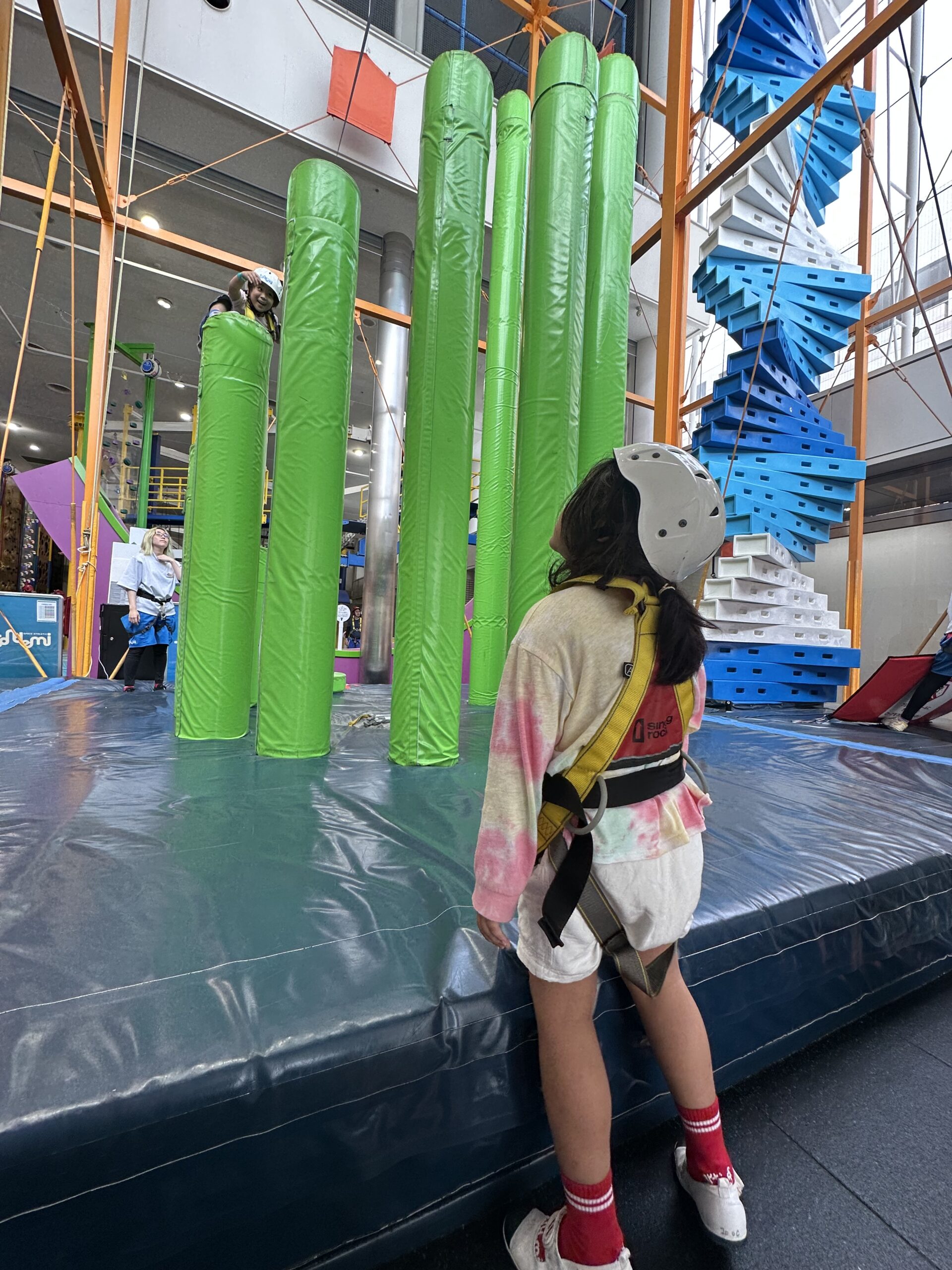 屋内アスレチック施設「トンデミ枚方」徹底レポ！身長制限や服装は？キッズエリアは何歳から？るるぶKids