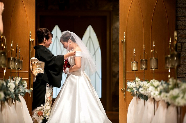 挙式・披露宴の入場シーンの演出ってどんなものがあるの？結婚ラジオ結婚スタイルマガジン