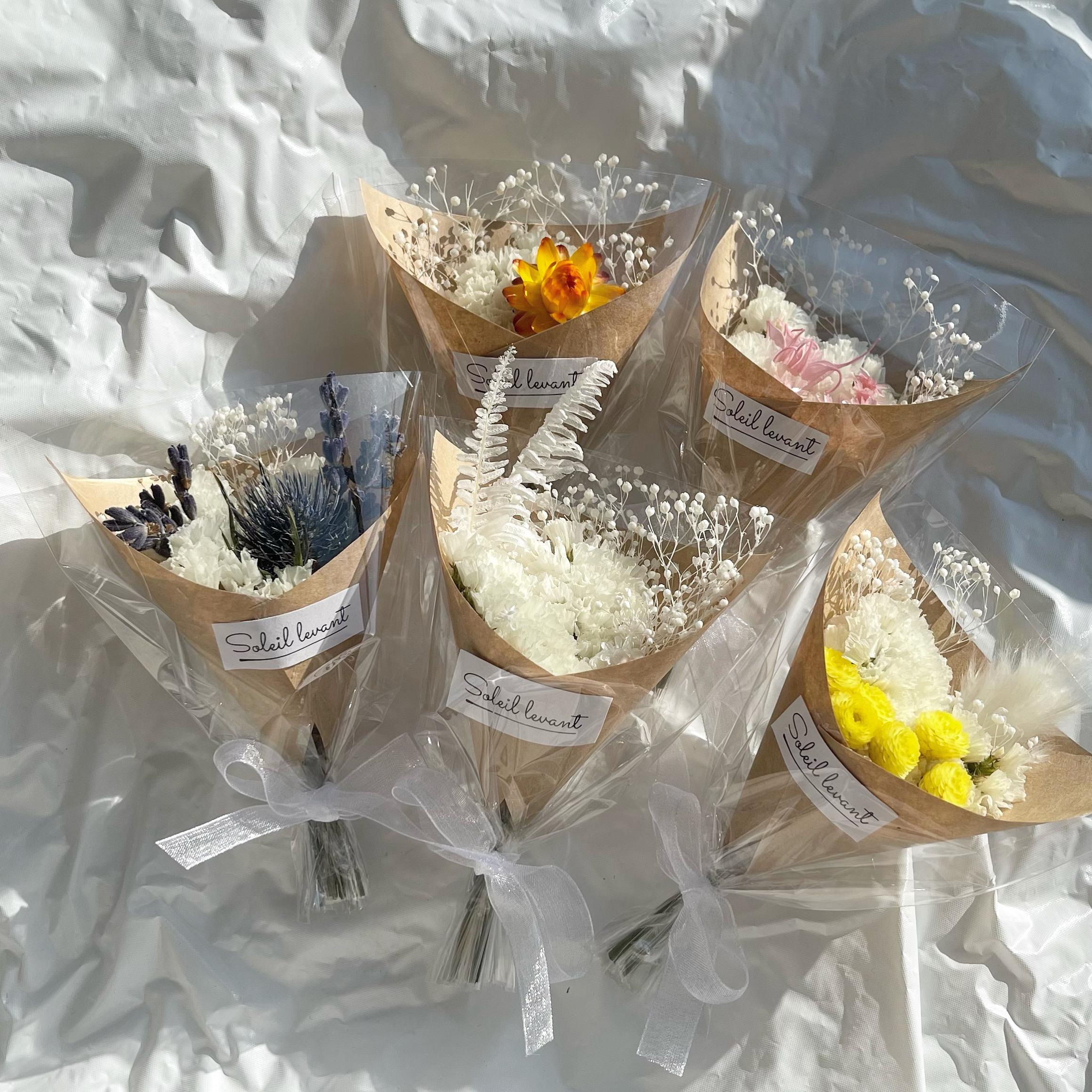 卒業 卒園 スワッグ ドライフラワー ブーケ 開店祝い 結婚式 七五三 バルーン 誕生日 バルーンギフト バルーン電報 卓上 名入れ 花 ウェディング電報 サロン お祝いギフト オープン 退職 プレゼント フラワーギフト バルーンフラワー 風船 swgbln003 -バルーン