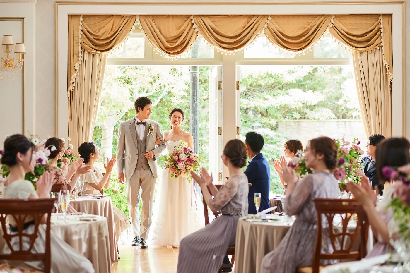 出雲大社大阪分院 大阪市東住吉区 でカップルの出張撮影カメラマンの撮影例と価格で比較！11,000円 税込