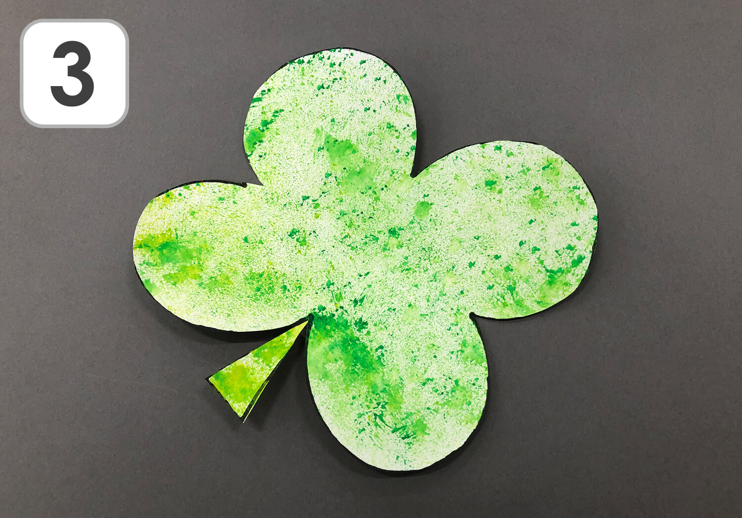 製作アイディアークローバーの作り方保育士ワーカ