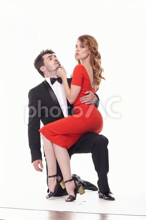 膝にまたがる ハグTikTok