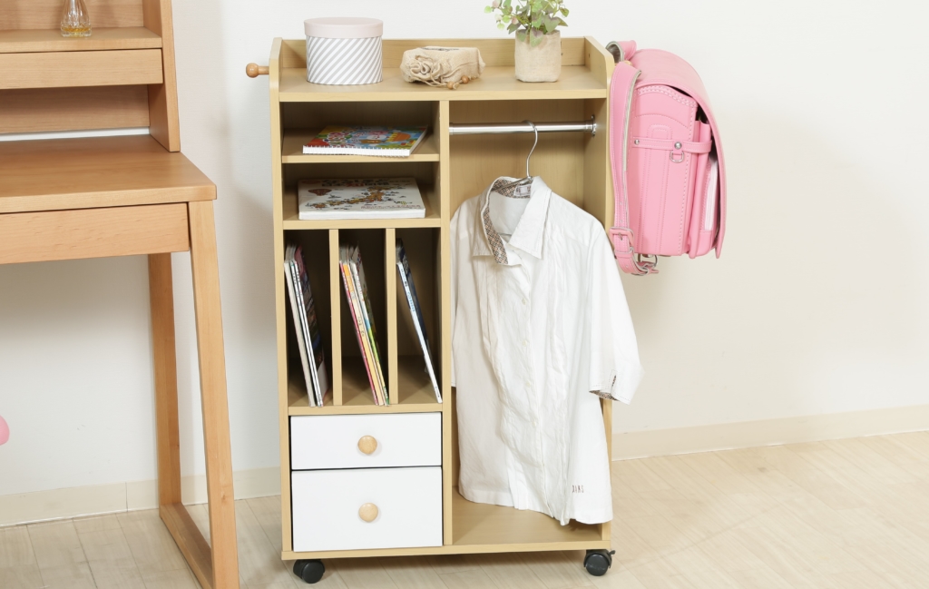 小学1年男子でも、洗濯物を自分でしまえる！衣類収納の仕組み - 片づけ収納ドットコム