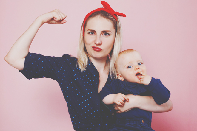 日本遺産 かかあ天下 －ぐんまの絹物語－ 永井いと像