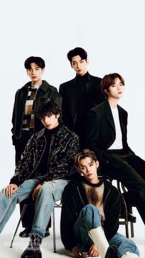 5人ポーズ」の写真素材25,356件の無料イラスト画像Adobe Stock