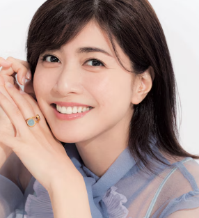 内田有紀、双子の”弟”との貴重2ショット披露「奇跡の美男美女ツインズ」「似合いすぎ」オリコンニュース ORICON NEWS