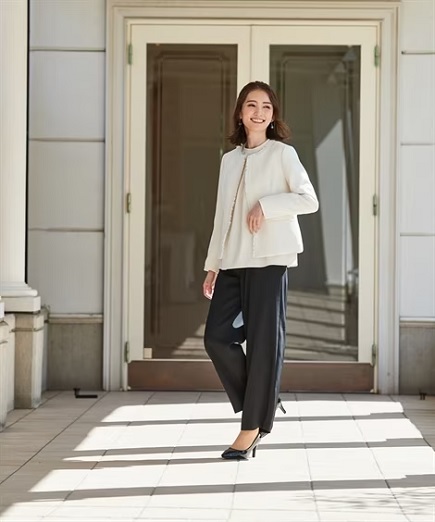 両家の顔合わせの服装マナー 50代母におすすめの服装は？ - セシール cecile