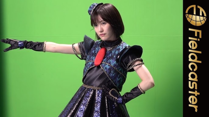 まゆゆ「ブルゾン」コスプレは美人過ぎる！？ キマりすぎててズルい: J-CAST ニュース