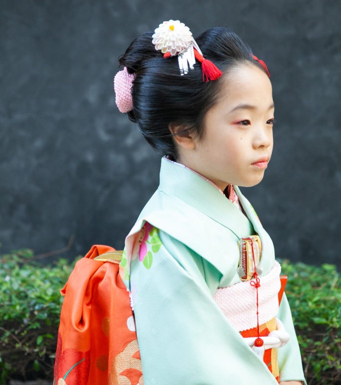 7歳七五三の髪型 前髪なしのおすすめアレンジ - ハピリィフォトスタジオ