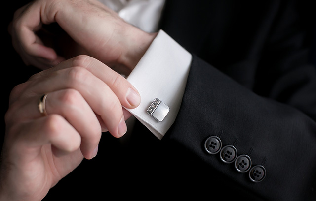 タキシード 結婚式 フォーマルスタイル イラスト カフス カフスボタン カフリンクス cufflinks cuffs メンズ 男性 結婚式 ユニークおもしろ 面白 面白い スーツアクセサリー専門店 父の日 ギフトにも ブライダル 披露宴 二次会 お呼ばれ パーティー おしゃれ カフス