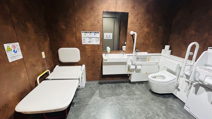 お子様連れ・お身体の不自由なお客さまへユニバーサル・シティウォーク大阪：UNIVERSAL CITYWALK OSAKA